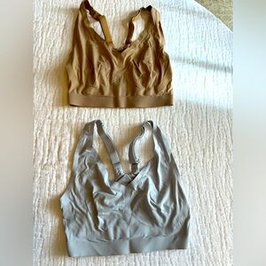 Selling as a ‘Lot’ of two. Soma Enbliss Racerback Bralettes Size S Tan & Lt gray